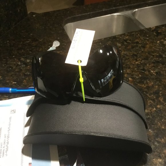 Balenciaga sunglasses new - Picture 5 of 5